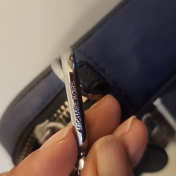 Michael Kors Jacquard Logo Brooklyn phone crossbody indigo bag - Picture 7 of 9